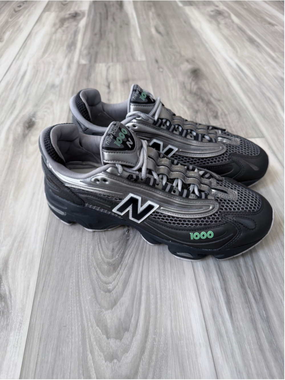 New Balance 1000 M1000T Black Dark Silver Metallic Lime Leaf Men’s 8.5 Women’s 1